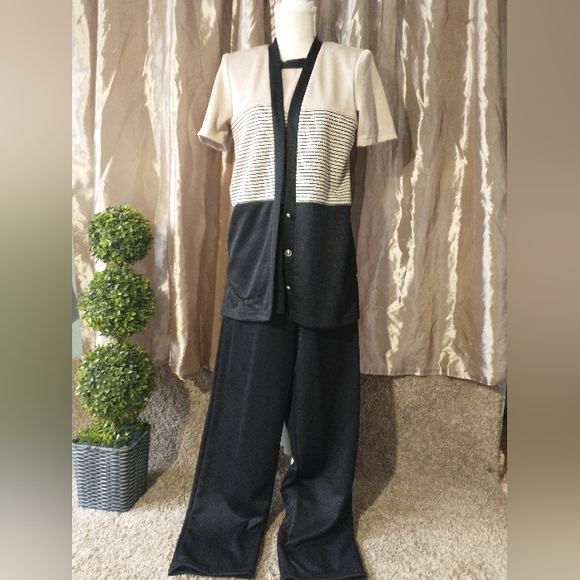 Alfred Dunner - Vintage Pants Suit - Short Sleeves & Blk Pants - 10 - Picture 4 of 12
